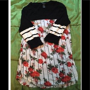Half-sleeve Rose designed shirt